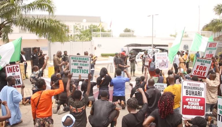 2023 Elections: Nigerian Youths Tell US, UK Those Who Deserve Visa Ban