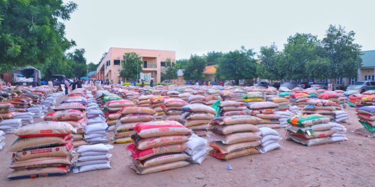 Fuel Subsidy: Zulum gives 2,000 households palliatives in Feezan