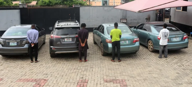EFCC Arrests 20 Alleged Internet Fraudsters In Ibadan