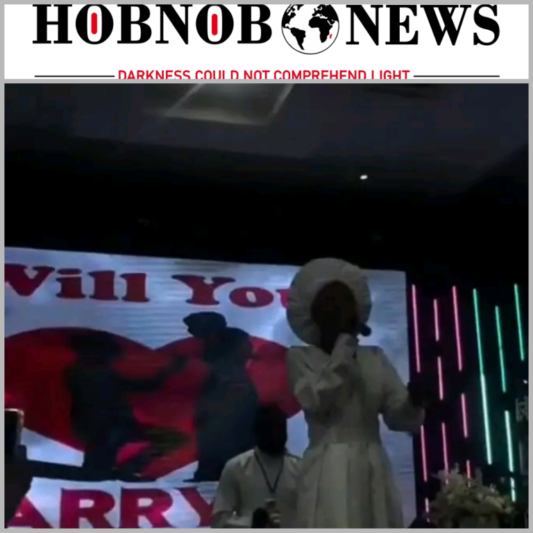Heartwarming Moment: Man Proposes to Lady Singing in Church