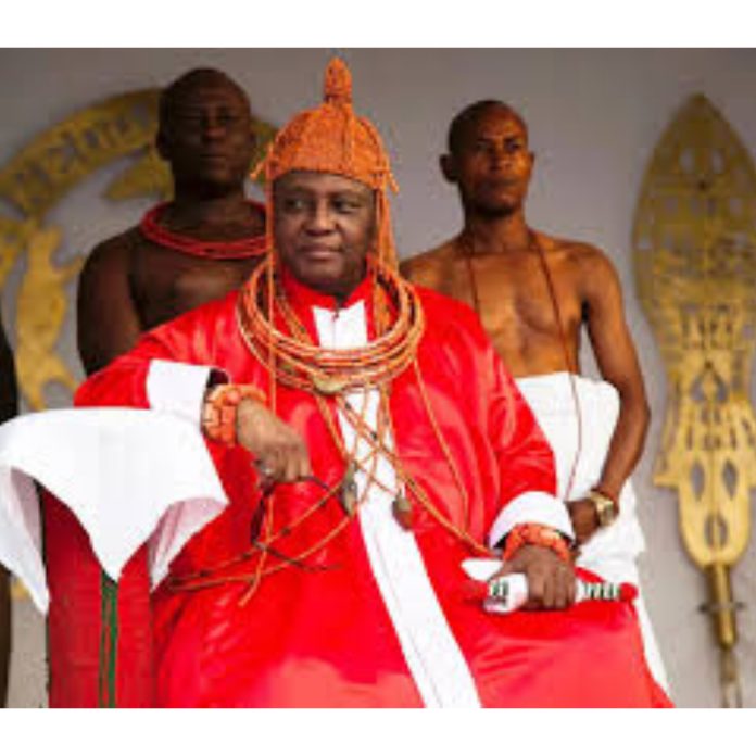 Dr. Dennis Aikoriogie Felicitates with Oba Ewuare II on Birthday, Coronation Anniversary