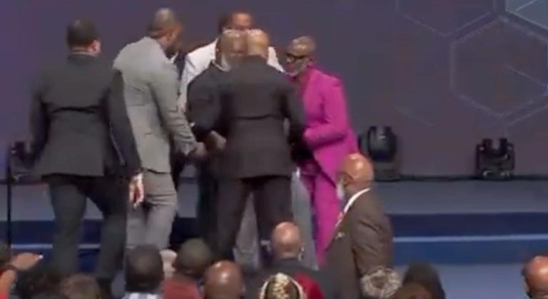 Bishop T.D. Jakes Rushed to Hospital After Suffering Medical Emergency During Sermon