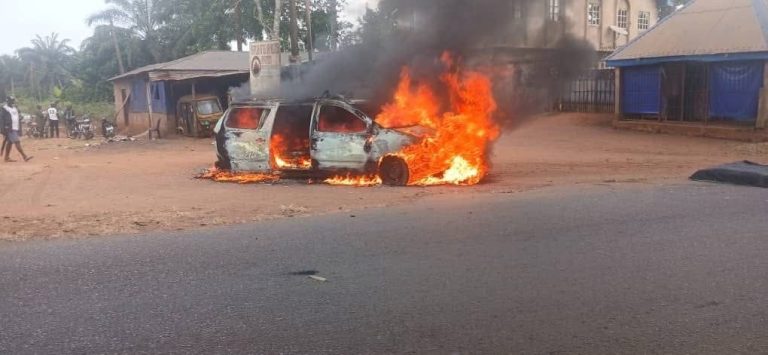 Gunmen Injure Policeman, Vigilante Member in Anambra Gun Battle