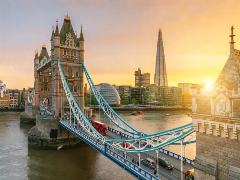 UK Manufacturers Thrive with Smaller Workforce, Boosting Output and Efficiency