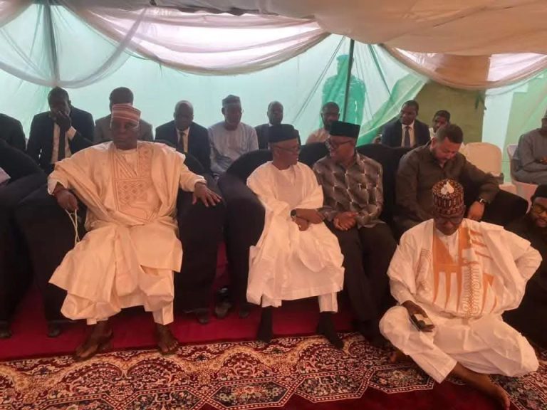 Atiku, Peter Obi, El-Rufai Visit Buhari’s Family in Daura to Condole After Ex-President’s Death