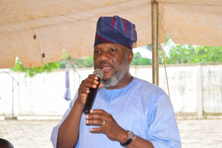 Ogun Political Shake-Up: Akinlade, Ogundele Lead Massive Defection to APC