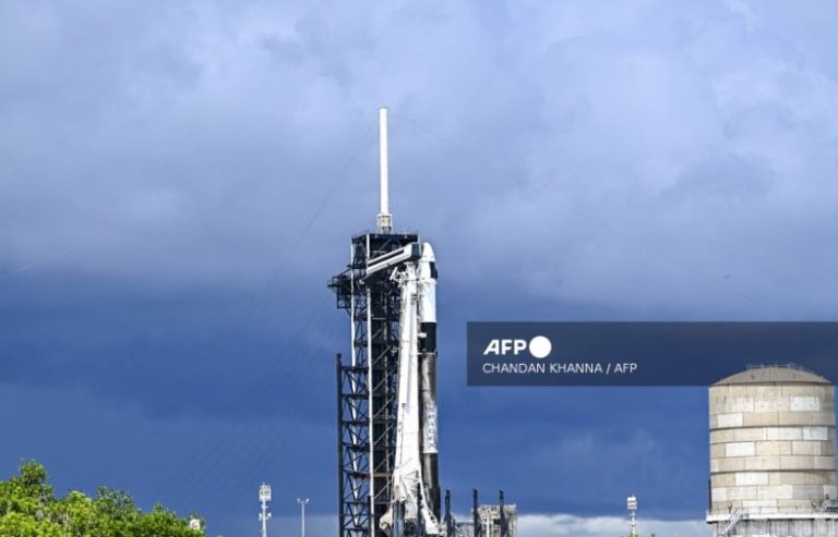 SpaceX Launches Secretive U.S. Military X-37B Spacecraft from Kennedy Space Center