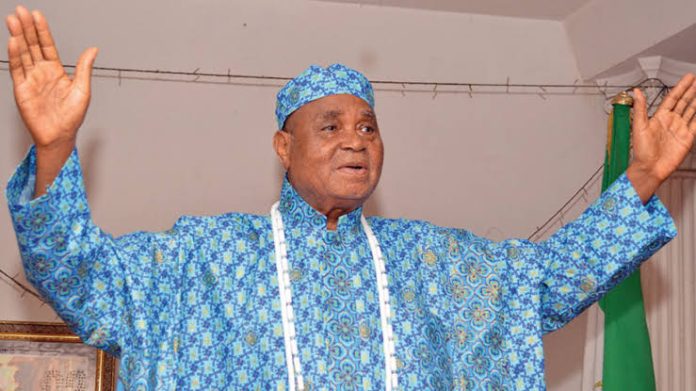 Dr. Dennis Osahon Aikoriogie Felicitates with Chief Gabriel Osawaru Igbinedion, the Esama of Benin Kingdom, at 91