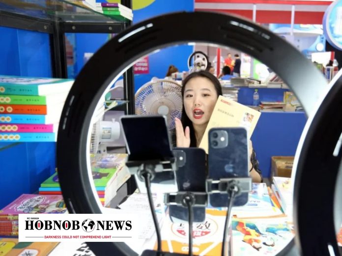 China Enacts Law Requiring Influencers to Hold Verified Degrees Before Discussing Medicine, Law, Education, or Finance