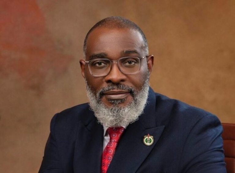 Adeyinka-Famadewa-860x633-1