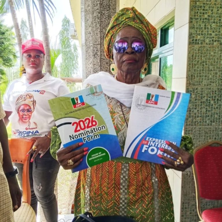 Regina-Akume-1024x1024
