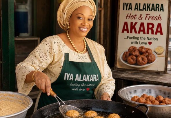 remi-selling-akara-1024x819